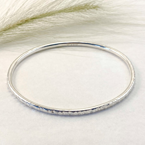 Sophie Thomas Jewellery - Sterling Silver Oval Bangle 3mm- Textured - Nosek's Just Gems